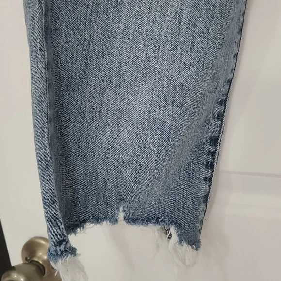 Daze Distressed jeans in great condition! - Picture 4 of 12